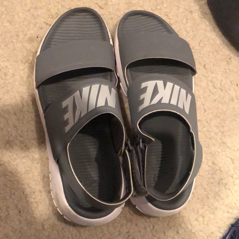 Nike Tanjuns